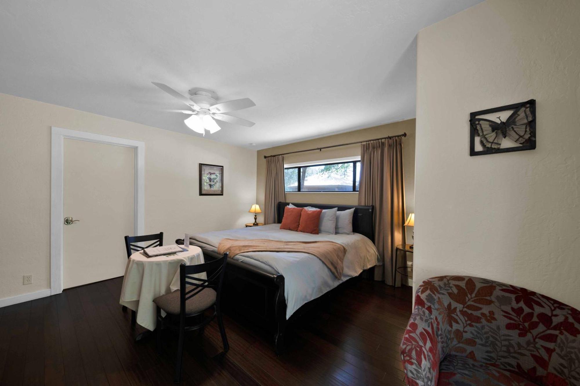The Inn At Shasta Lake 莱克海德 外观 照片