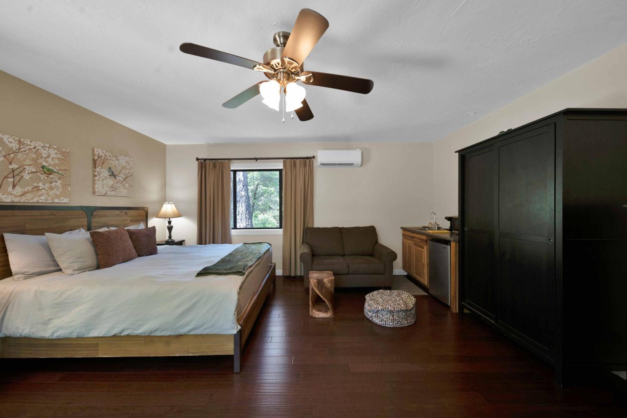 The Inn At Shasta Lake 莱克海德 外观 照片