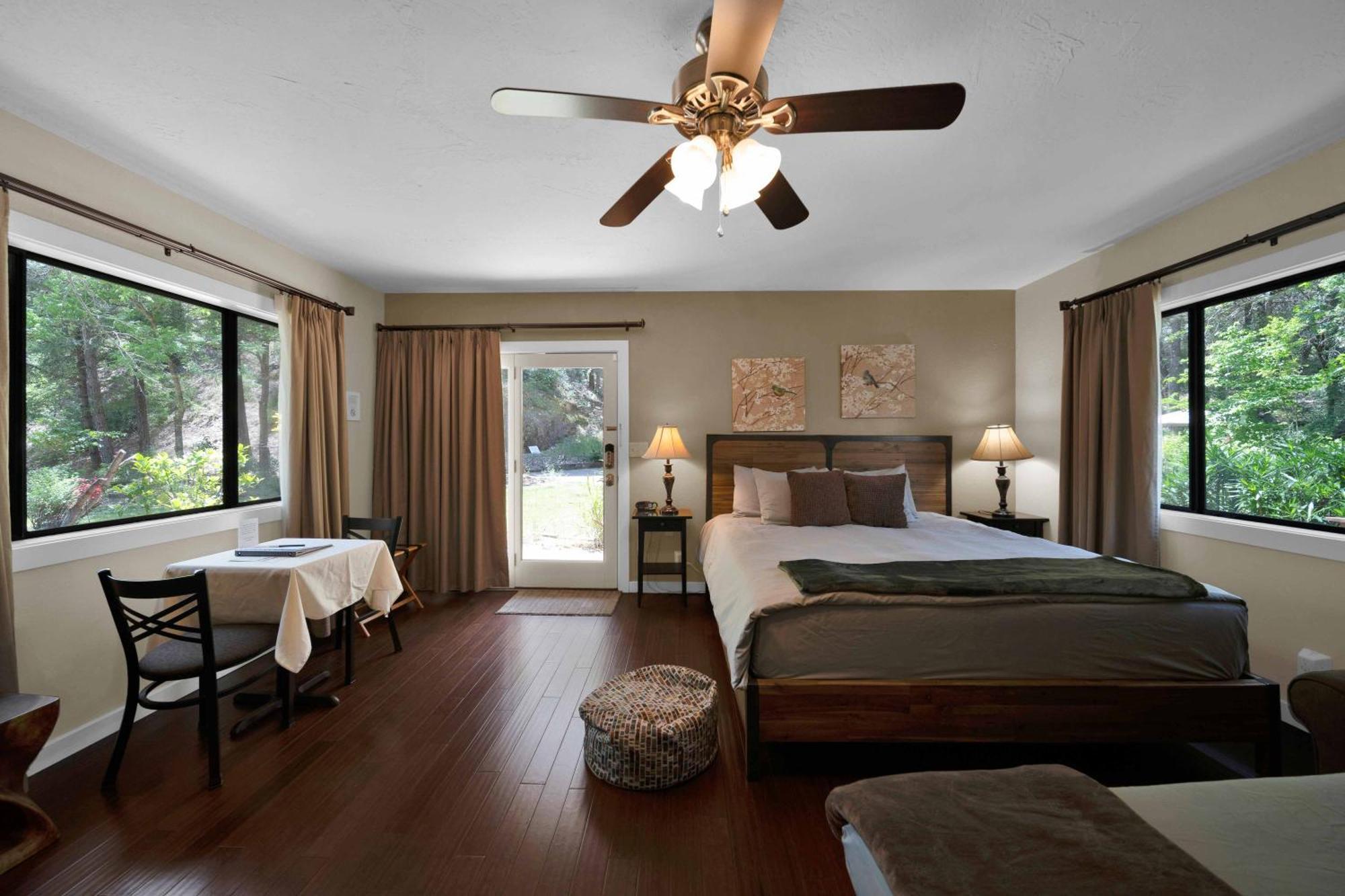 The Inn At Shasta Lake 莱克海德 外观 照片